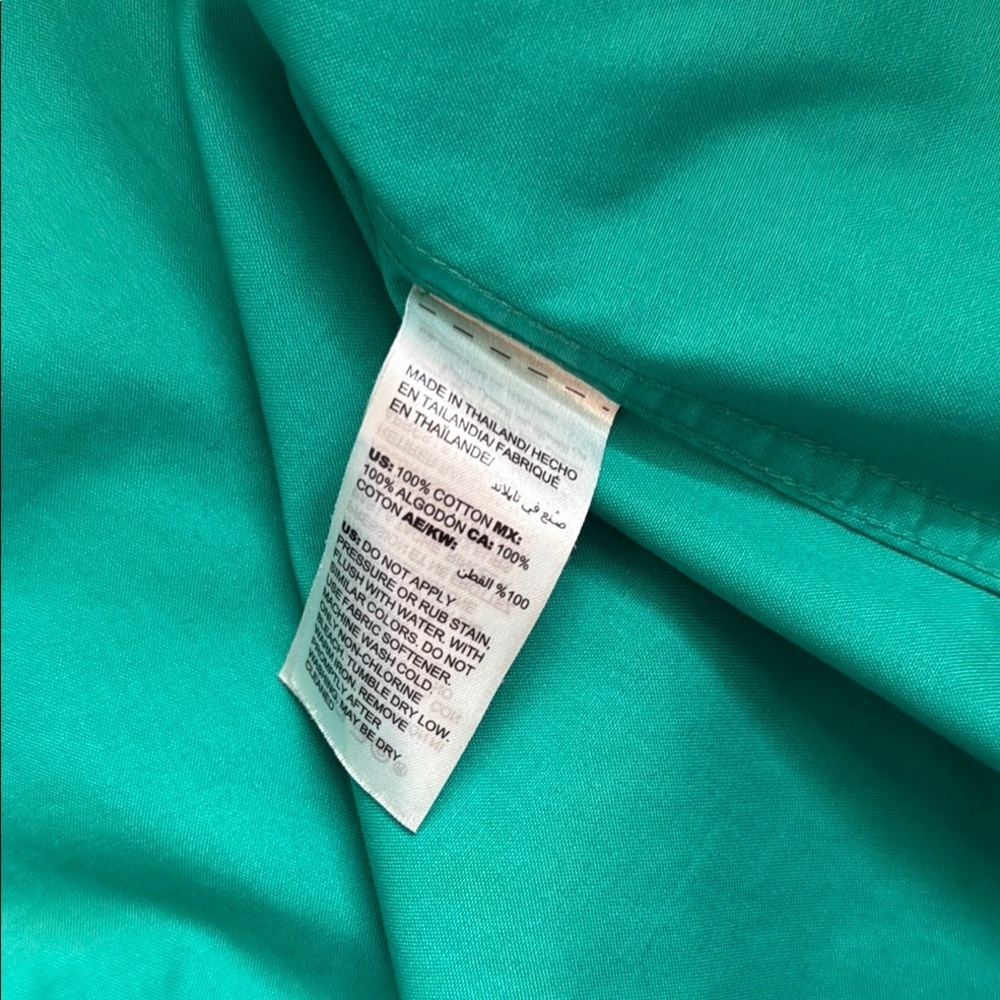 EUC Chico’s Women's Teal Button-Up Shirt - size 1​​ - Picture 6 of 7